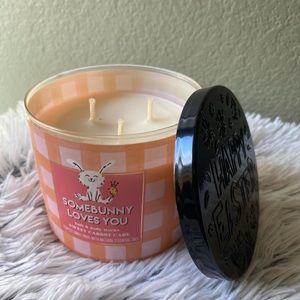 Bath and body works candle - Somebunny Loves You (Sweet Carrot Cake)